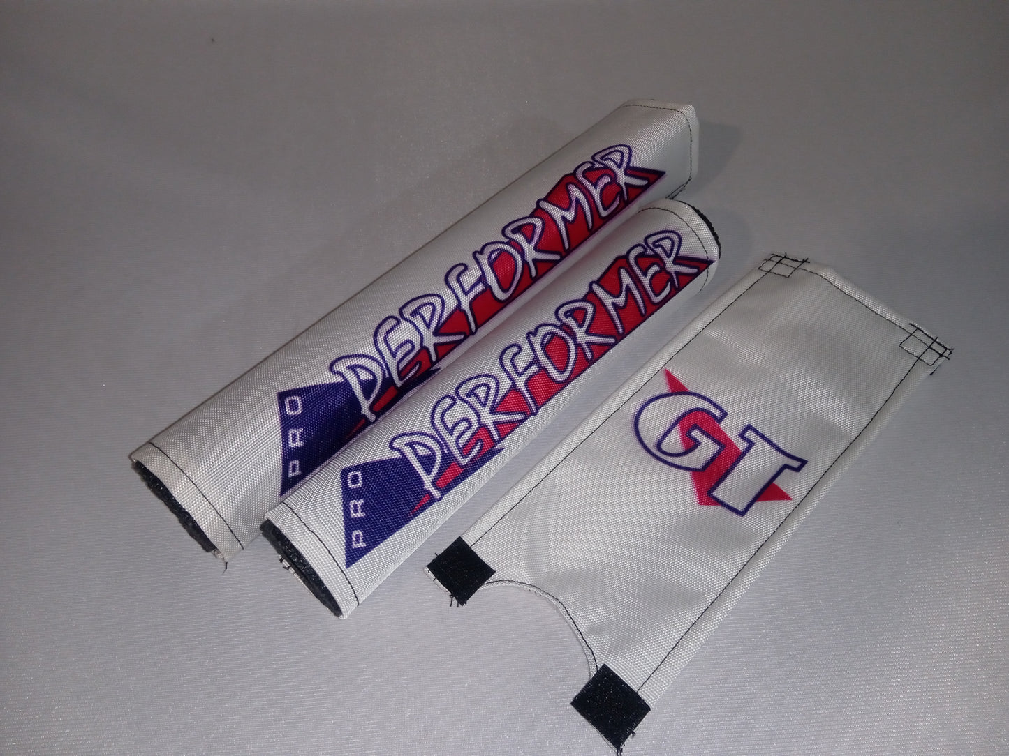 Performer White BMX padset, 1986 GT Pro Performer Padset