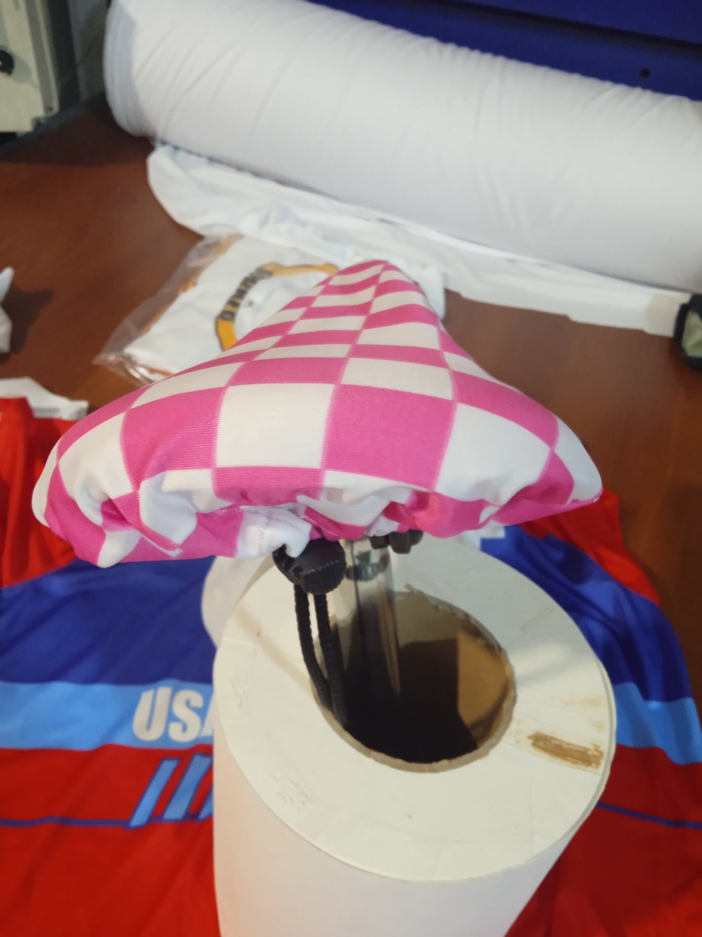 BMX Bicycle Seat Cover Vintage Style Van Max Bike Saddle Cover Old School Checked Pink White