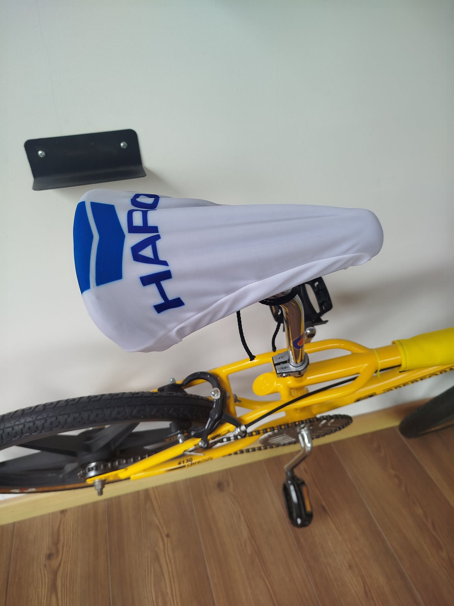 BMX Bicycle Seat Cover Vintage Style Bike Saddle Cover Old School Haro White
