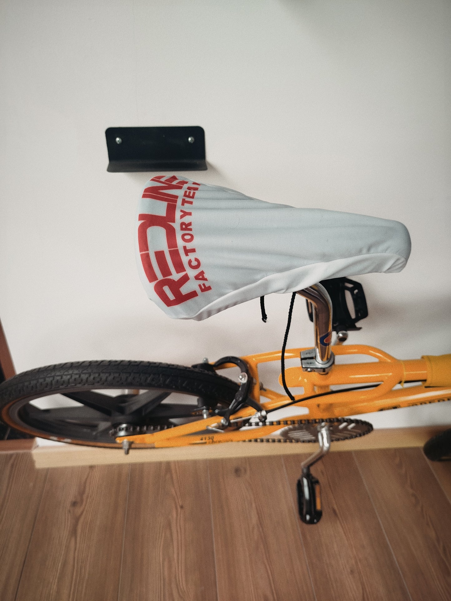 BMX Bicycle Seat Cover Vintage Style Bike Saddle Cover Old School Redline 500A 600A RL White