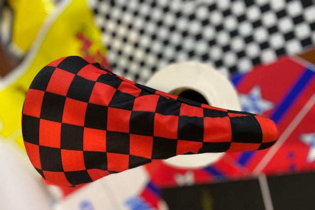 BMX Bicycle Seat Cover Vintage Style Van Max Bike Saddle Cover Old School Checked Black and Red