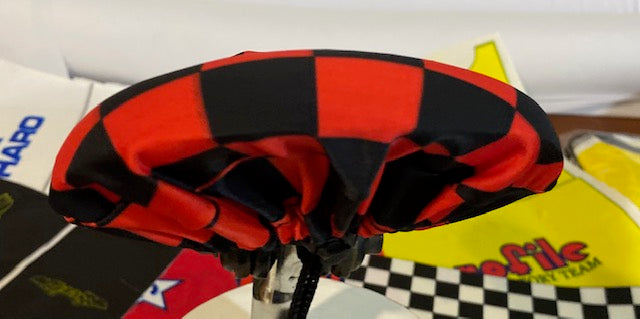 BMX Bicycle Seat Cover Vintage Style Van Max Bike Saddle Cover Old School Checked Black and Red