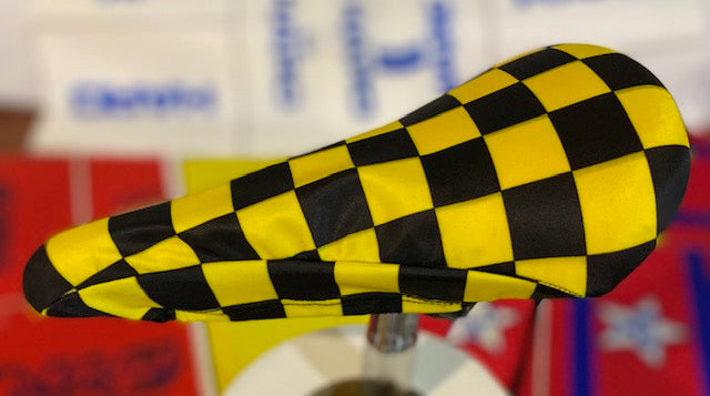 BMX Bicycle Seat Cover Vintage Style Van Max Bike Saddle Cover Old School Checked Yellow and Black