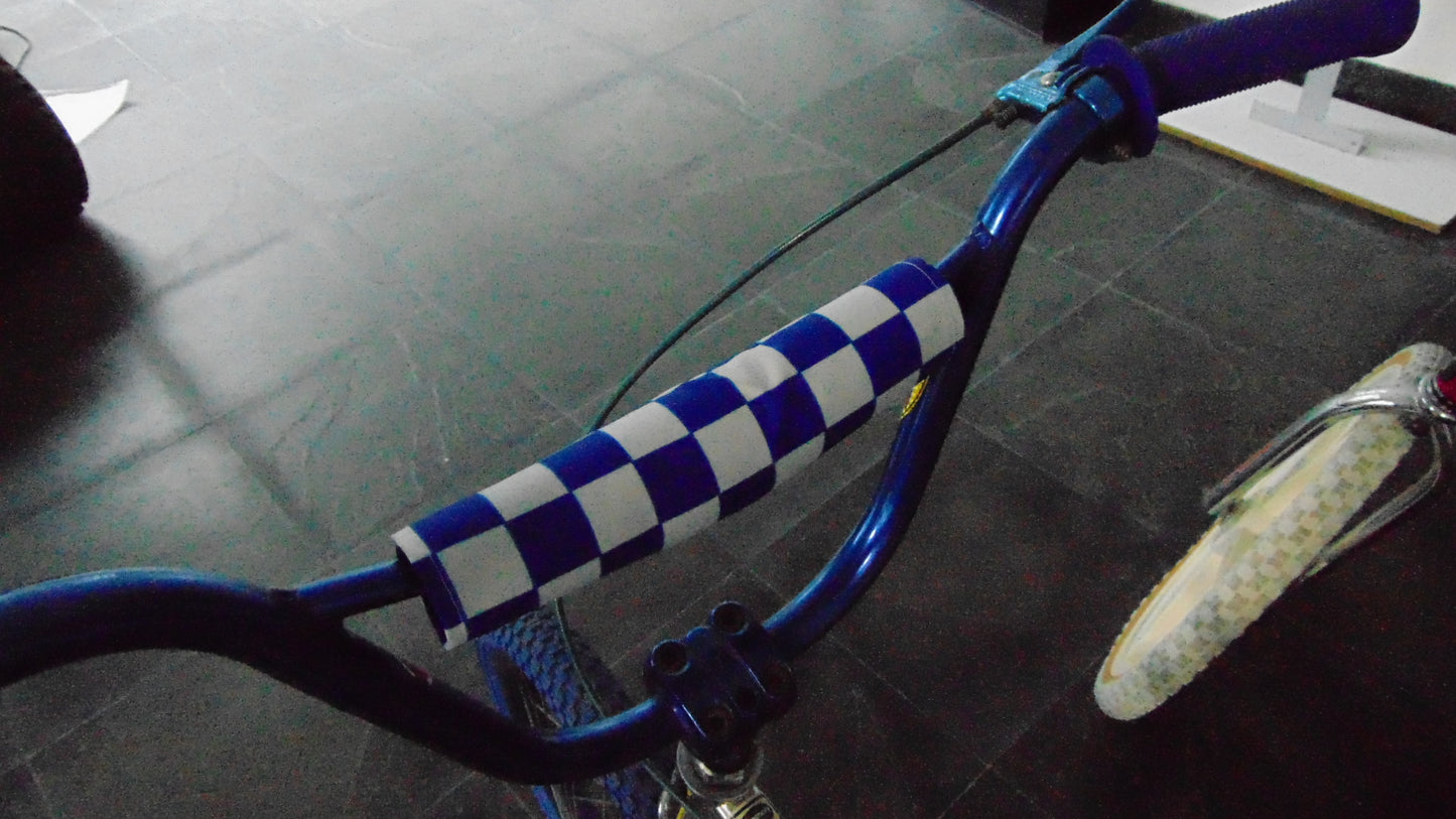 CLASSIC CHECKERED BLUE AND WHITE BIKE BMX PAD SET STEM HANDLEBAR TOP TUBE BIKE PADS CHECKERED WHITE BLUE CRASHPADSET