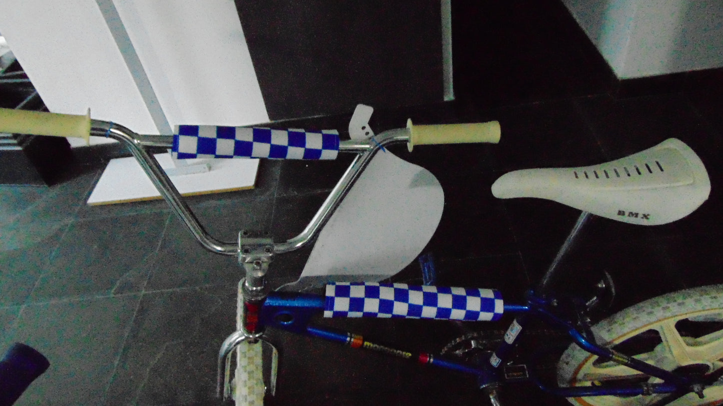 CLASSIC CHECKERED BLUE AND WHITE BIKE BMX PAD SET STEM HANDLEBAR TOP TUBE BIKE PADS CHECKERED WHITE BLUE CRASHPADSET