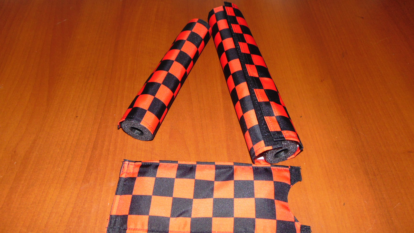 CLASSIC CHECKERED RED AND BLACK BIKE BMX PAD SET STEM HANDLEBAR TOP TUBE BIKE PADS CHECKERED BLACK RED CRASHPADSET