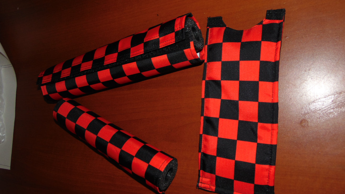 CLASSIC CHECKERED RED AND BLACK BIKE BMX PAD SET STEM HANDLEBAR TOP TUBE BIKE PADS CHECKERED BLACK RED CRASHPADSET